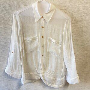 A. Byer Ladies Size: S White Sheer Button Up Long Sleeve Blouse w/Two Pockets